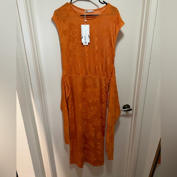 Zara stretchy jacquard tropical dress - Picture 2 of 5